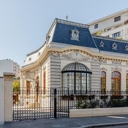 Templum Clava Hotell Bukarest Exteriör bild