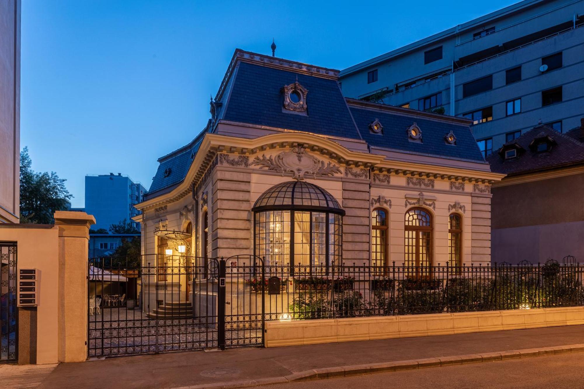 Templum Clava Hotell Bukarest Exteriör bild